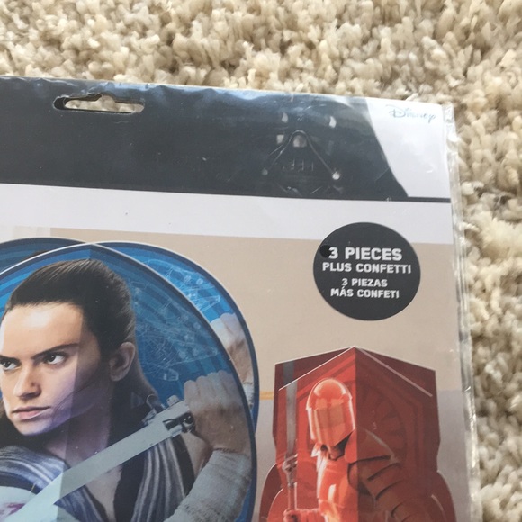 Star Wars table decorating kit and wall decorating kit bundle.  New - Picture 7 of 11